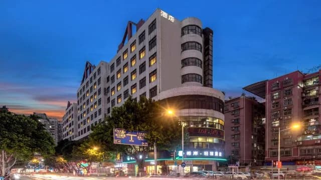希岸·轻雅酒店(广州市花地湾芳村地铁站店)住宿实景