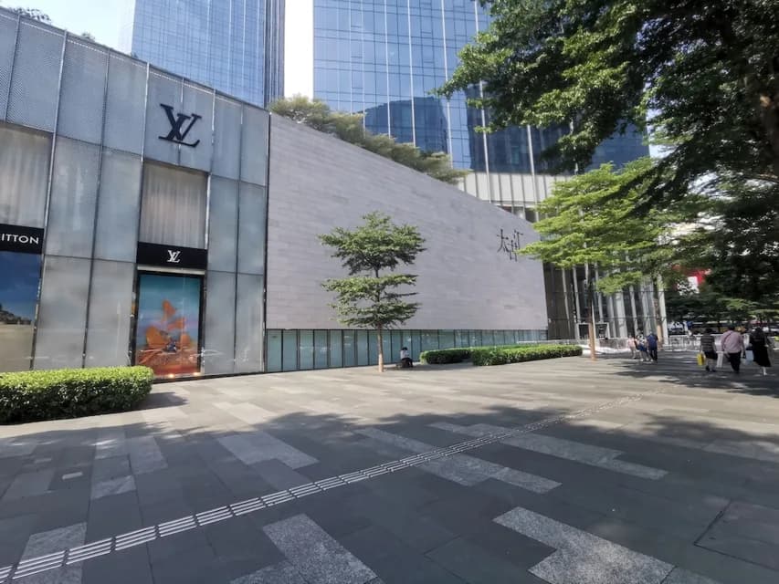 Landmark International Hotel · Hotel photo