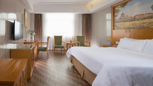 Vienna Hotel Guangzhou Railway Station Xiaobei Metro Station · Hotel photo