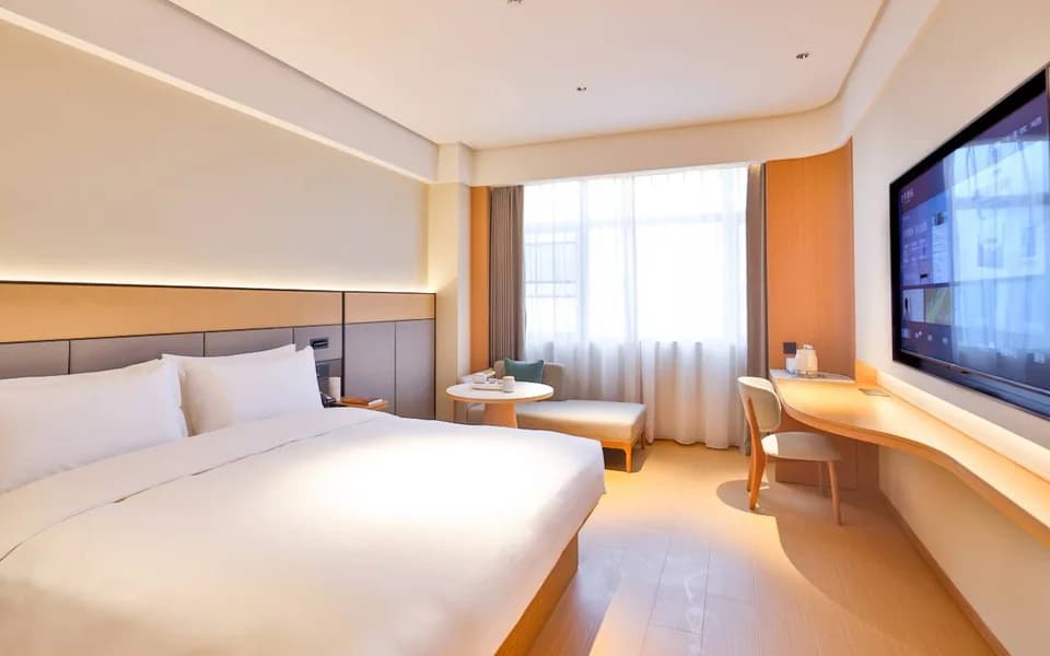 Guest room at JI Hotel Guangzhou Baiyun Tongde Metro