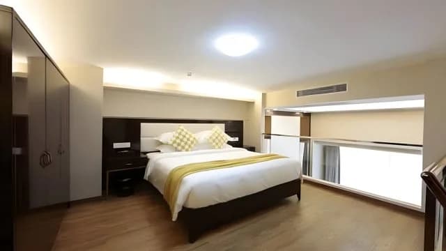 WAIFIDEN Duplex Hotel Apartment Zhongyong Jinyu Branch-Free shuttle bus during the Canton Fair · Hotel photo