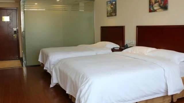 GreenTree Inn Guangzhou Panyu Bus Station Business Hotel · Hotel photo