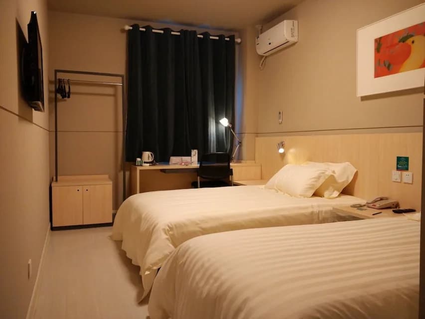 Jinjiang Inn Guangzhou Haizhu Jiangtai Rd Subway Station · Hotel photo