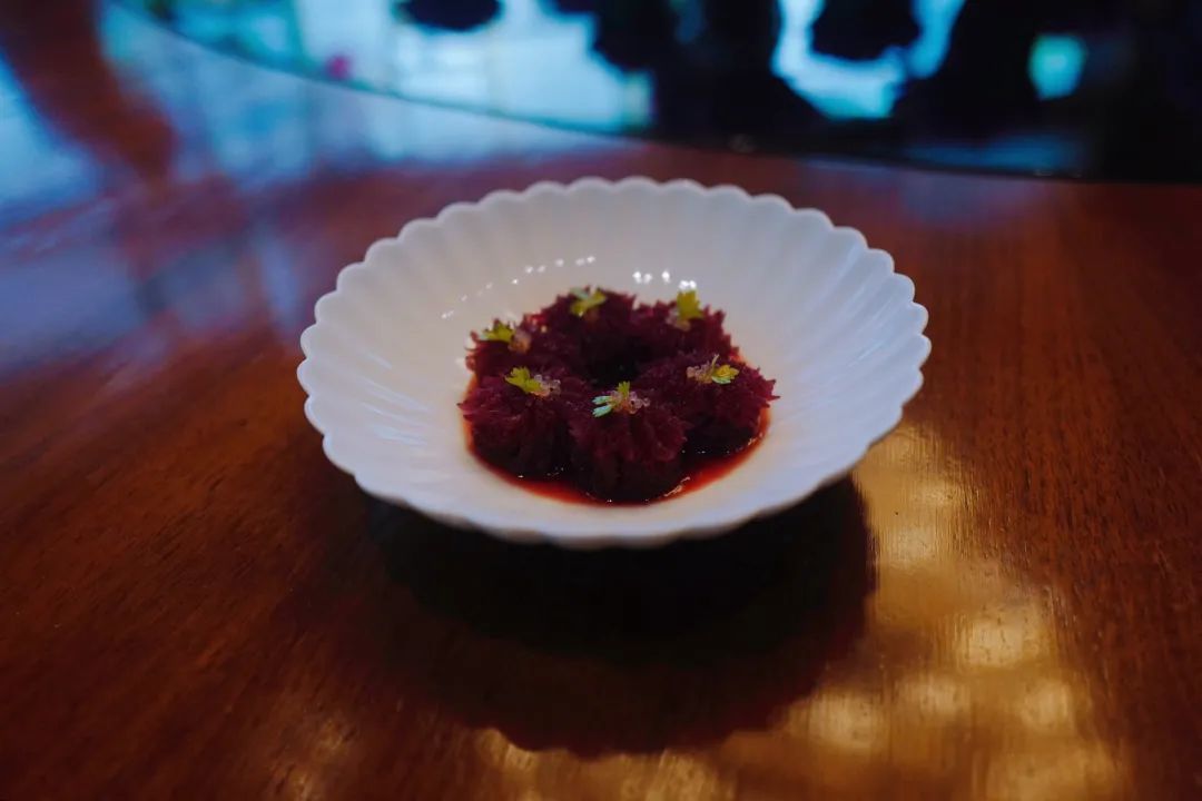从瑰丽一顿饭看广州美食:卷在了起跑线上。