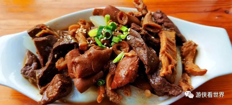 沙湾古镇品美食 文和友里寻回忆