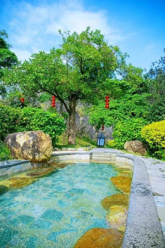 广东这些“奇形怪状”的温泉,爱玩的你不能错过!