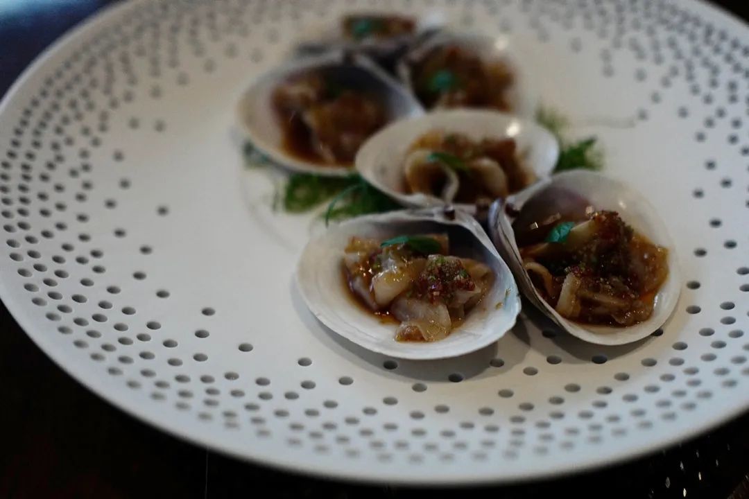从瑰丽一顿饭看广州美食:卷在了起跑线上。
