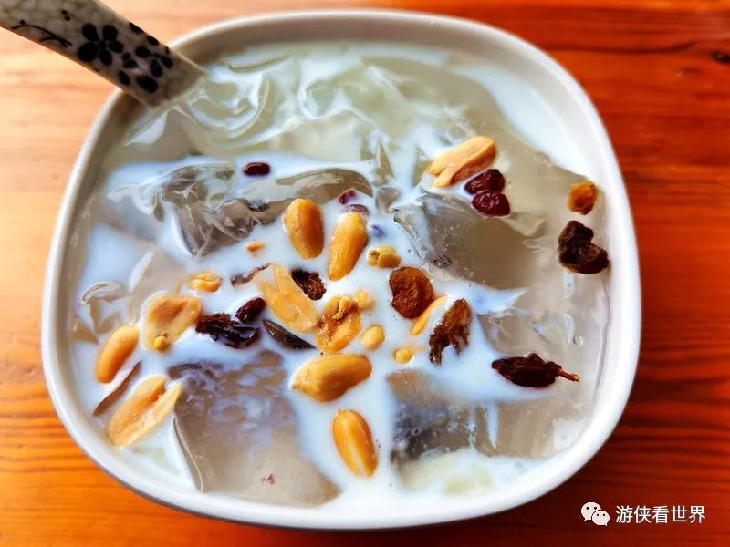 沙湾古镇品美食 文和友里寻回忆