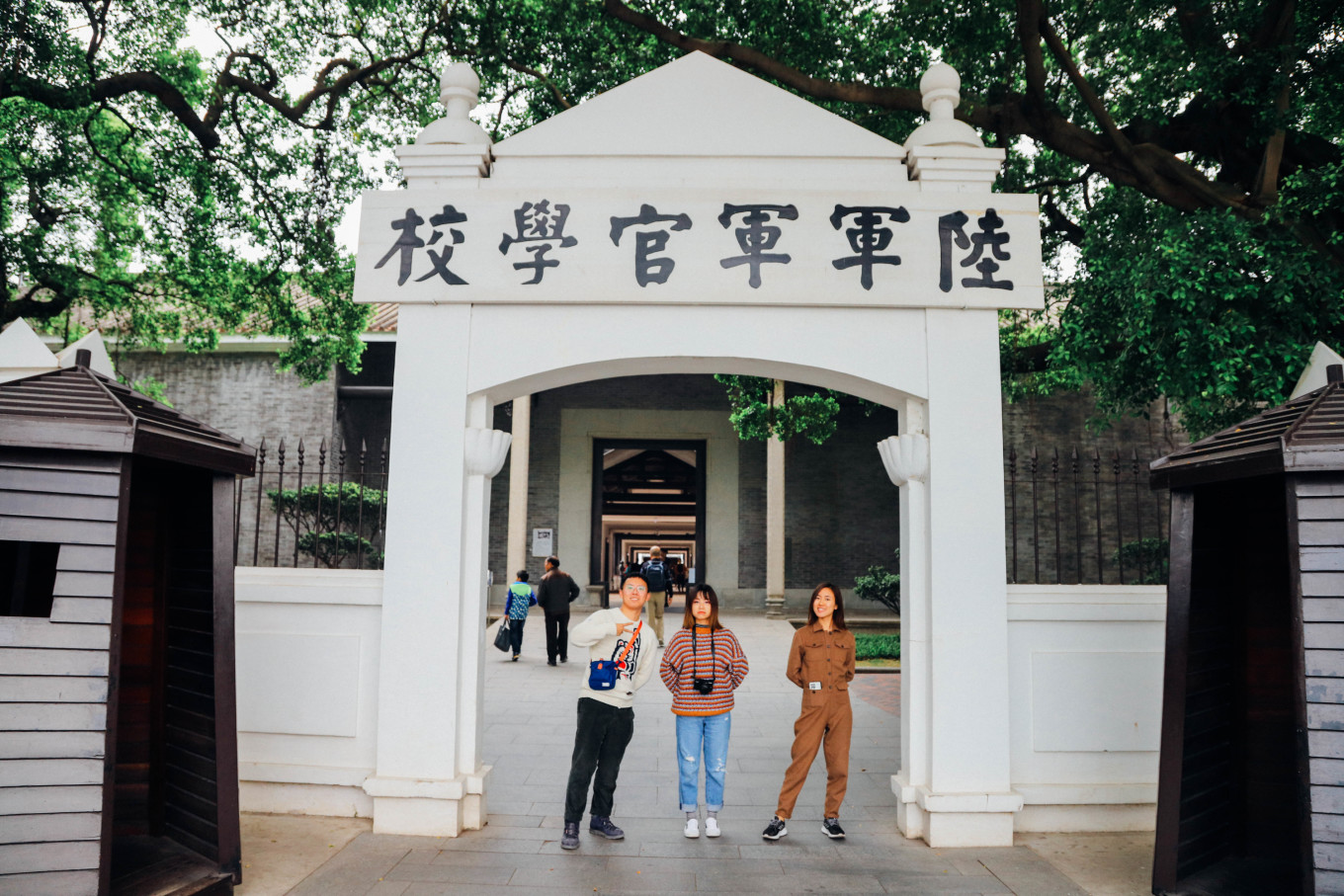喝早茶、行花街,看完这篇攻略,我想去广州过年了!