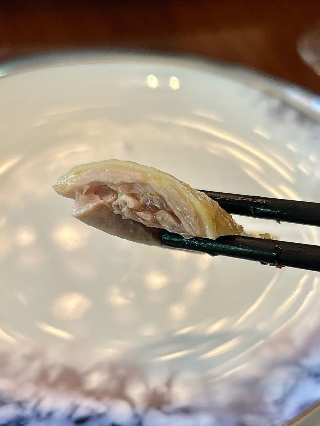 从瑰丽一顿饭看广州美食:卷在了起跑线上。