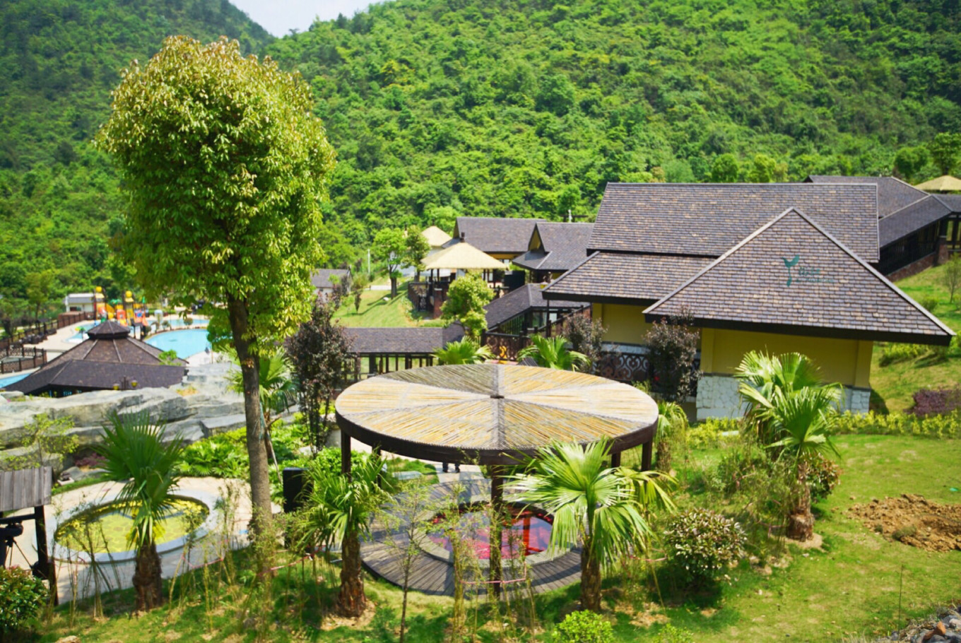 广州泡温泉,这些出片地可以让你“假装在国外”
