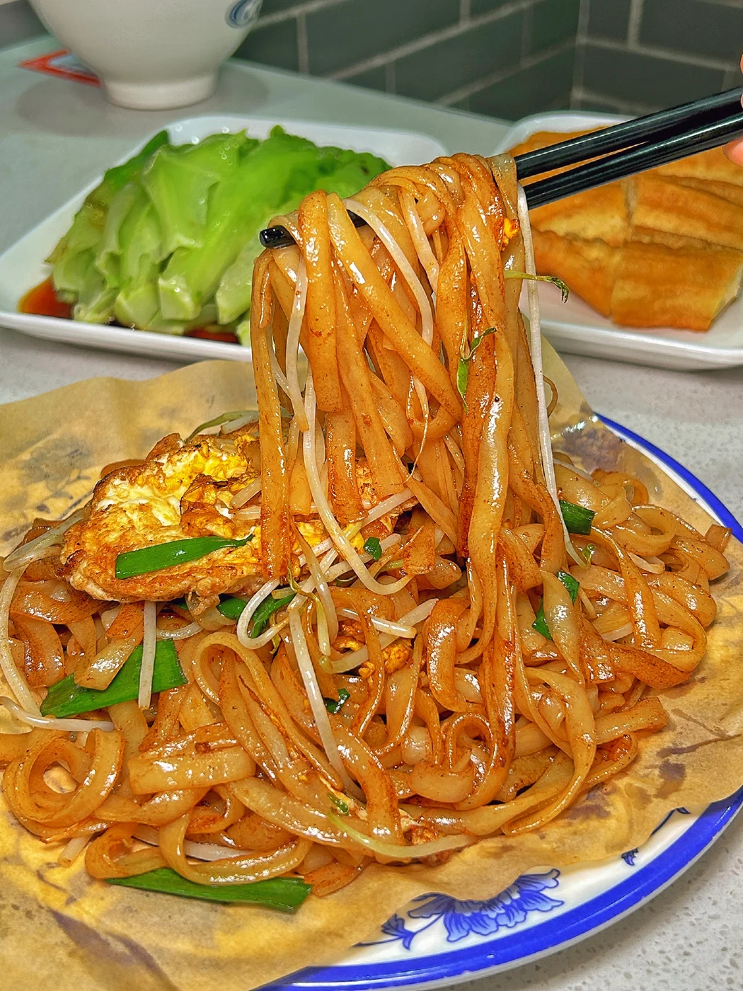 Yinji Rice Noodle Rolls (Wenchang North Road) · Stir-fried noodles