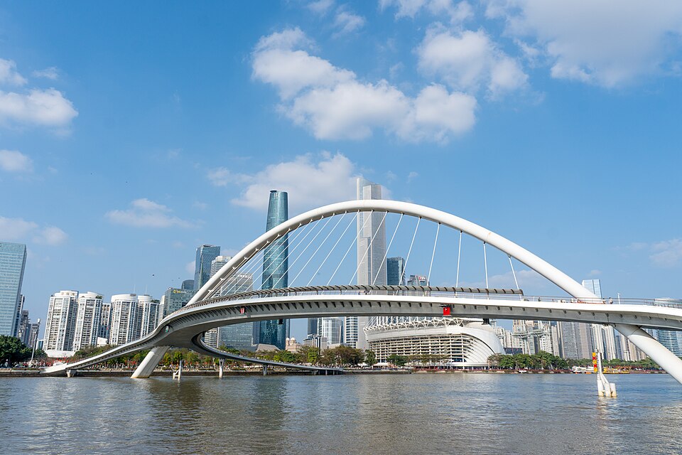 珠江上的海心桥